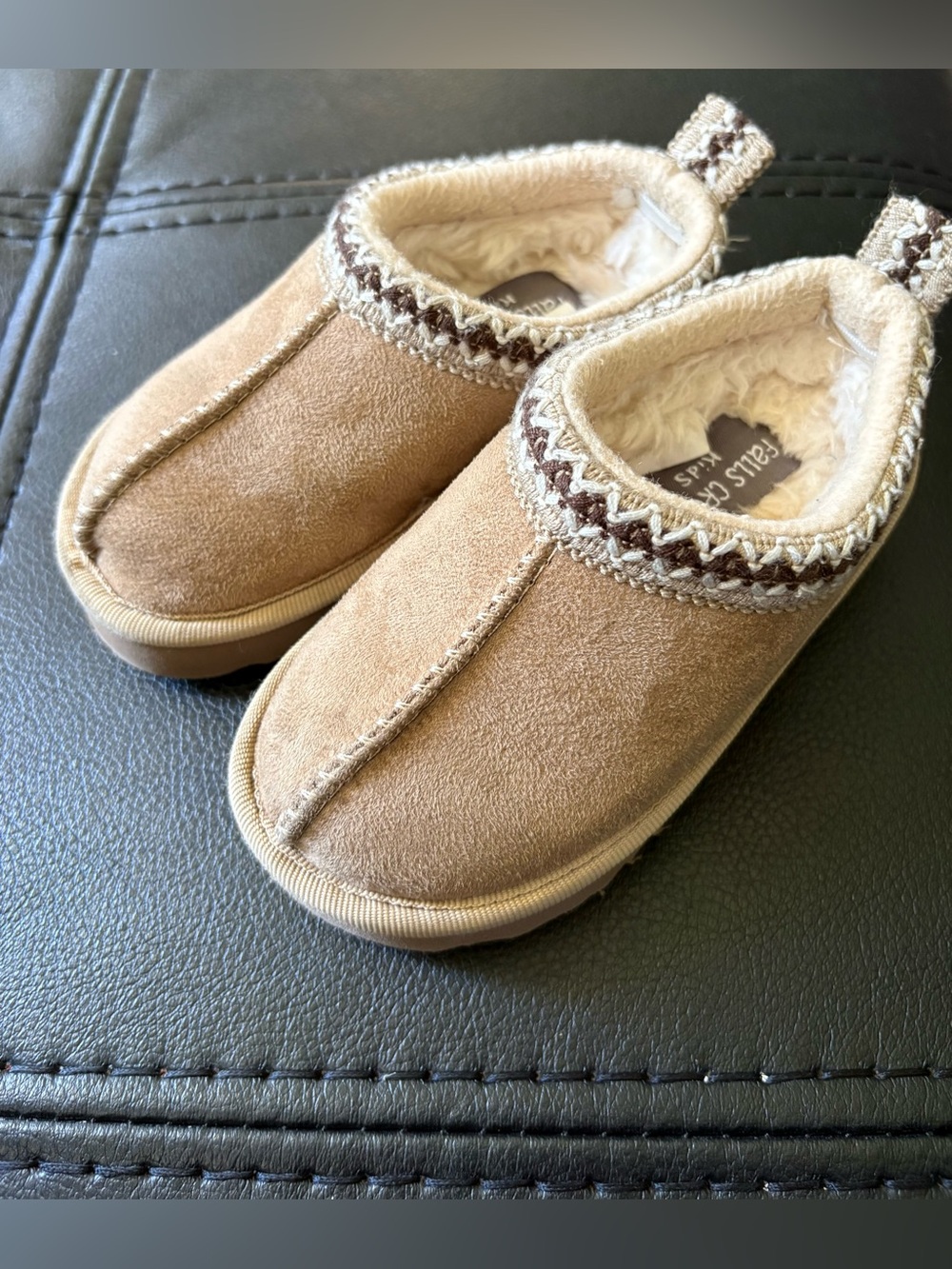 TD Falls Creek Slippers
